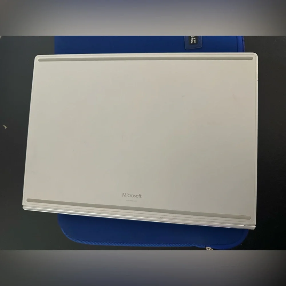 Microsoft - Surface Book 2 - 15